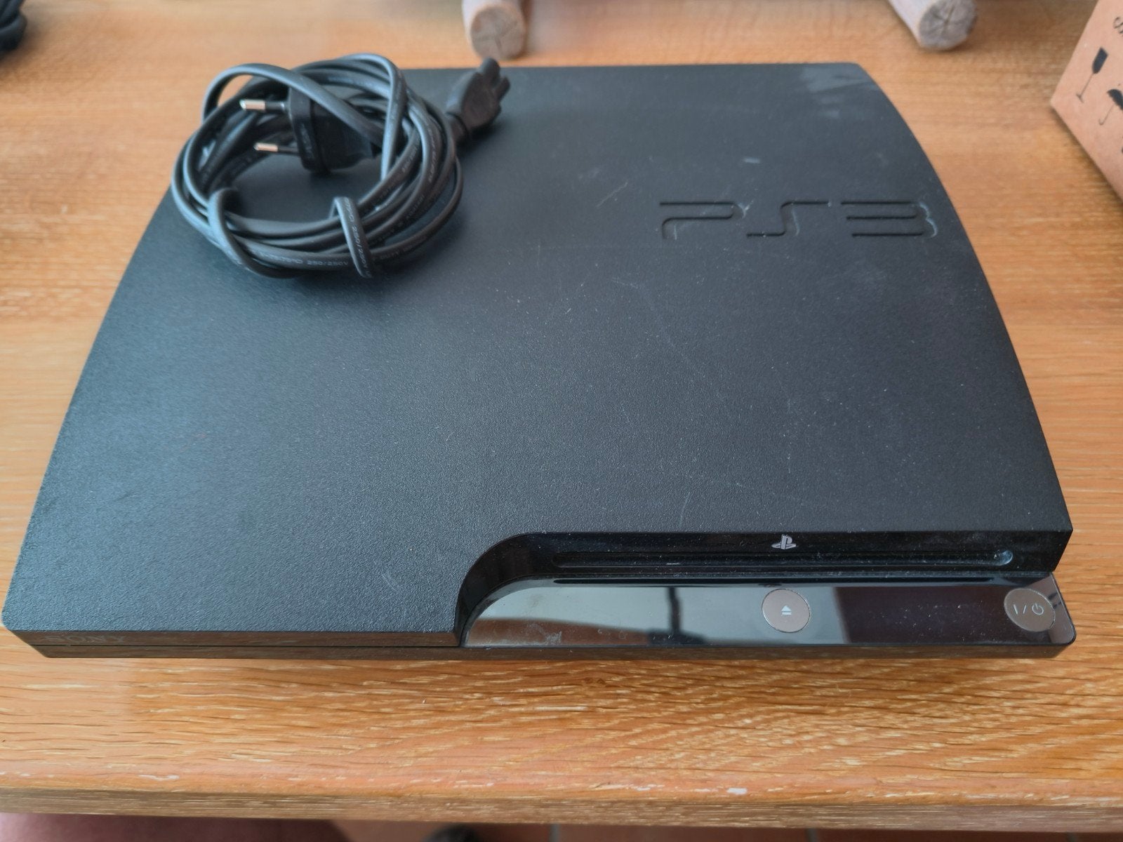 PS3 met 17 spelen 2 draadloze micro's. +2 gratis controll, Enlèvement