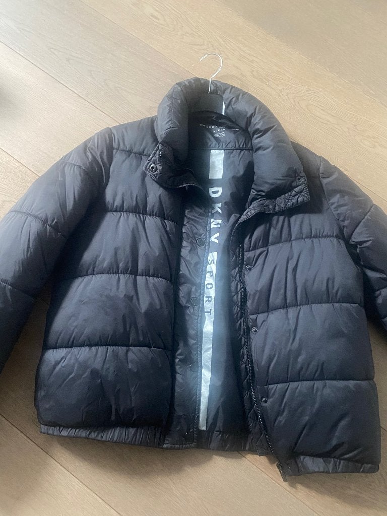 Doudoune DKNY Sport noire — taille M, Taille 38/40 (M), Enlèvement ou Envoi, DKNY, Porté