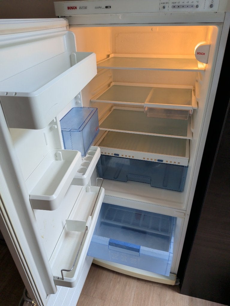 Koelkast om weg te geven - Gratis, Ophalen, Gebruikt, 200 liter of meer, Met aparte vriezer