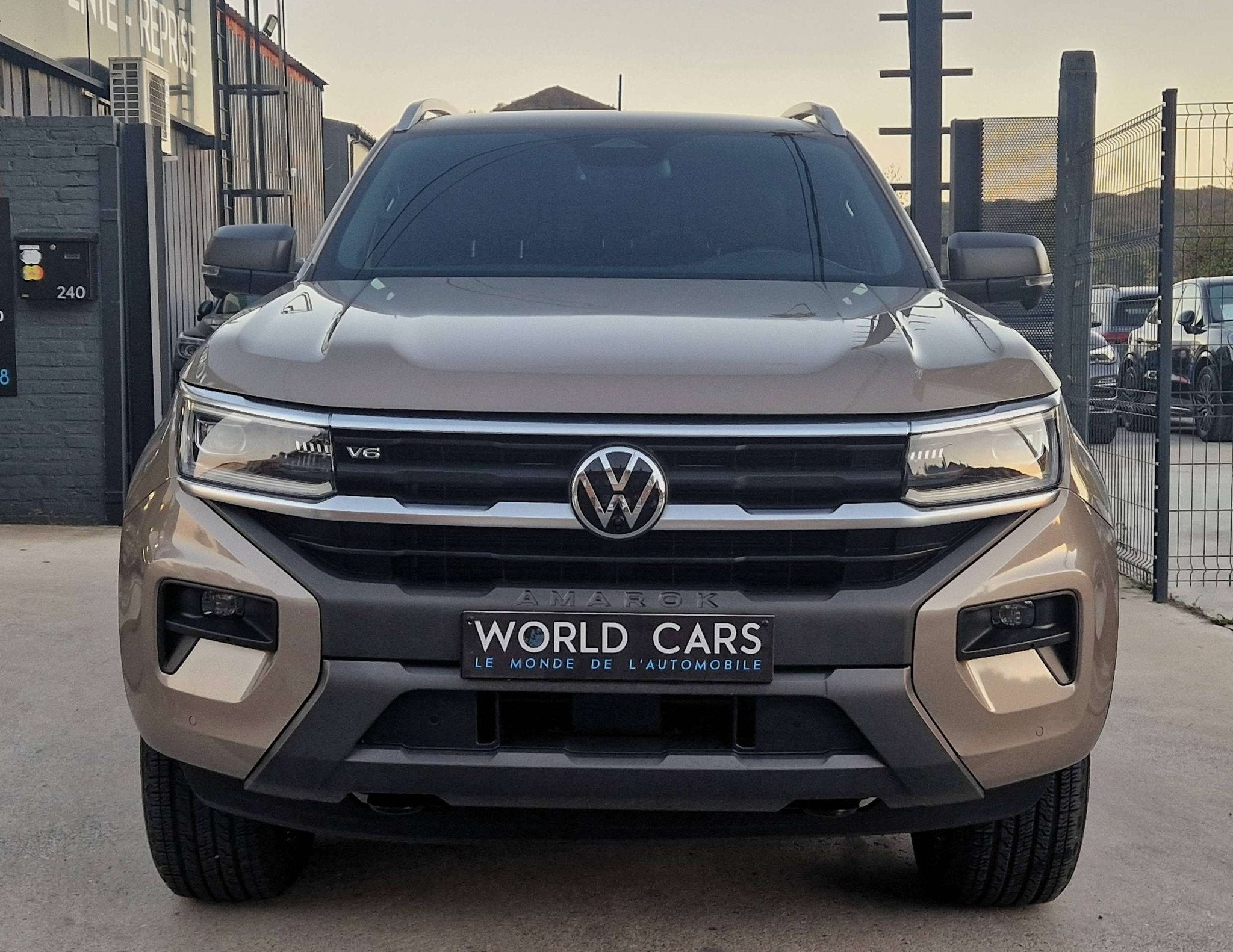 Volkswagen Amarok 3.0 V6 TDi 4Motion PanAmericana - TVAC/BTW, Automaat, 4 deurs, 2993 cc, Beige