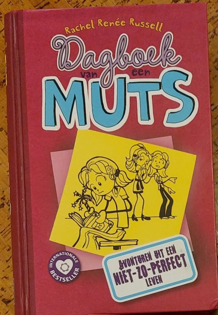 Dagboek van een muts, Enlèvement ou Envoi, Utilisé, Rachel Renée Russell, Fiction