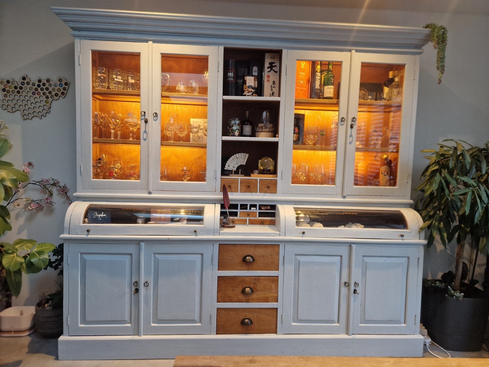 landelijke vitrine kast, Huis en Inrichting, Ophalen, Gebruikt, 200 cm of meer, Met lade(s)