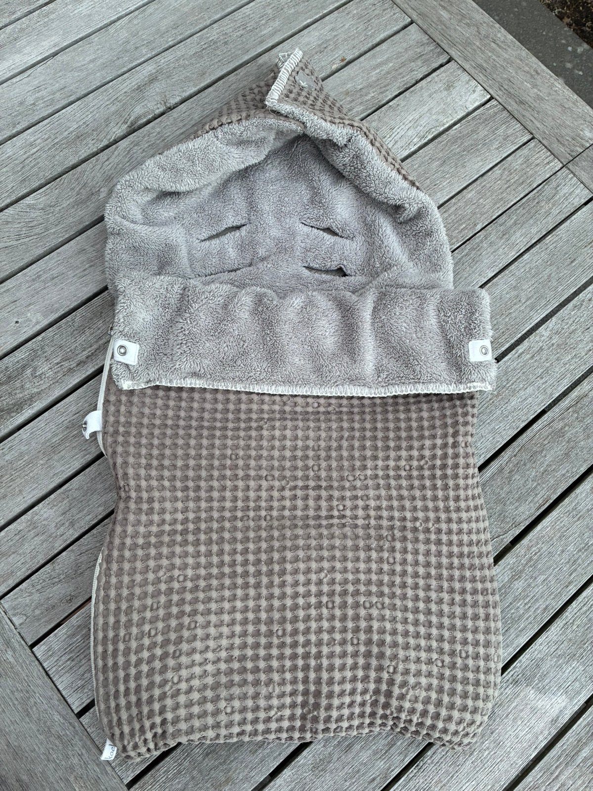 Koeka voetenzak, Enfants & Bébés, Couvertures, Sacs de couchage & Produits pour emmailloter, Enlèvement, Comme neuf, Couverture