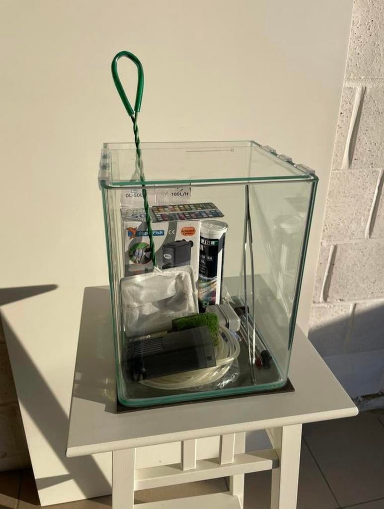 Aquarium met toebehoren, Dieren en Toebehoren, Vissen | Aquaria en Toebehoren, Gebruikt, Filter, Inclusief deksel, Inclusief toebehoren