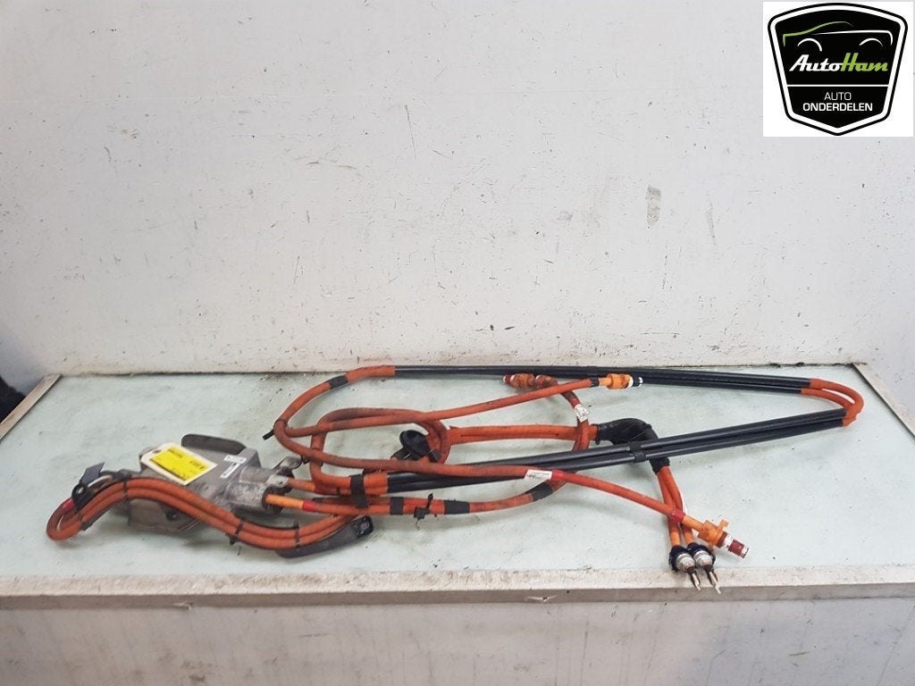 CÂBLE HT (HAUTE TENSION) (|105450010D|103877610K|106380010C, Germany_Sales@tesla.com, Utilisé, Autres marques automobiles, Ludwig-Prandtl-Straße 27 - 29
12526  Berlin, DE