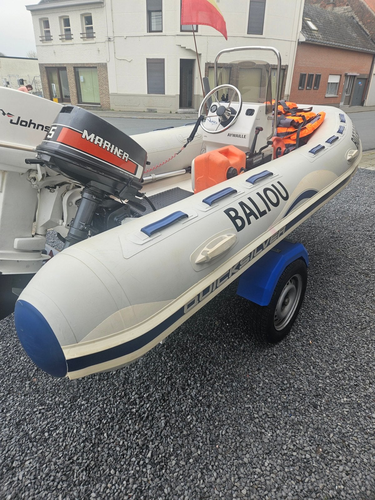 Semi-rigide opblaasbare boot, Watersport en Boten, Ophalen, Zo goed als nieuw, Stuurconsole, Quicksilver