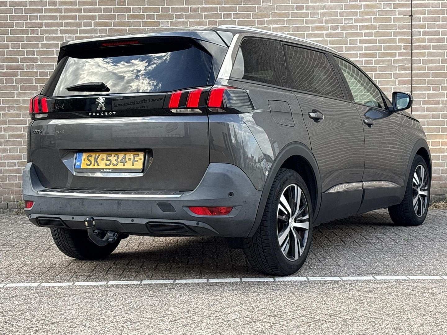 Peugeot 5008 1.2 PureTech Allure, Argent ou Gris, Achat, Entreprise, Electronic Stability Program (ESP)