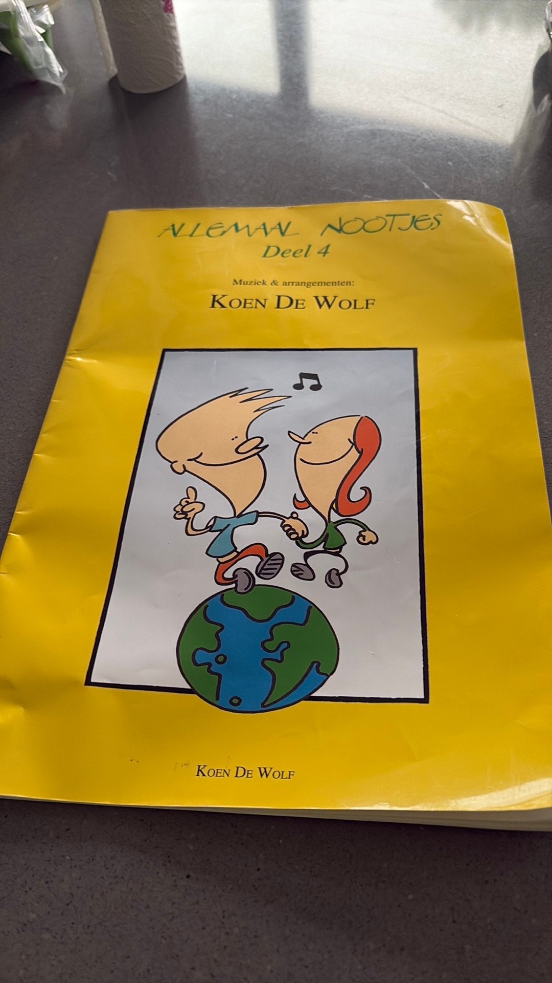 Allemaal nootjes deel 4, Ophalen, Zo goed als nieuw