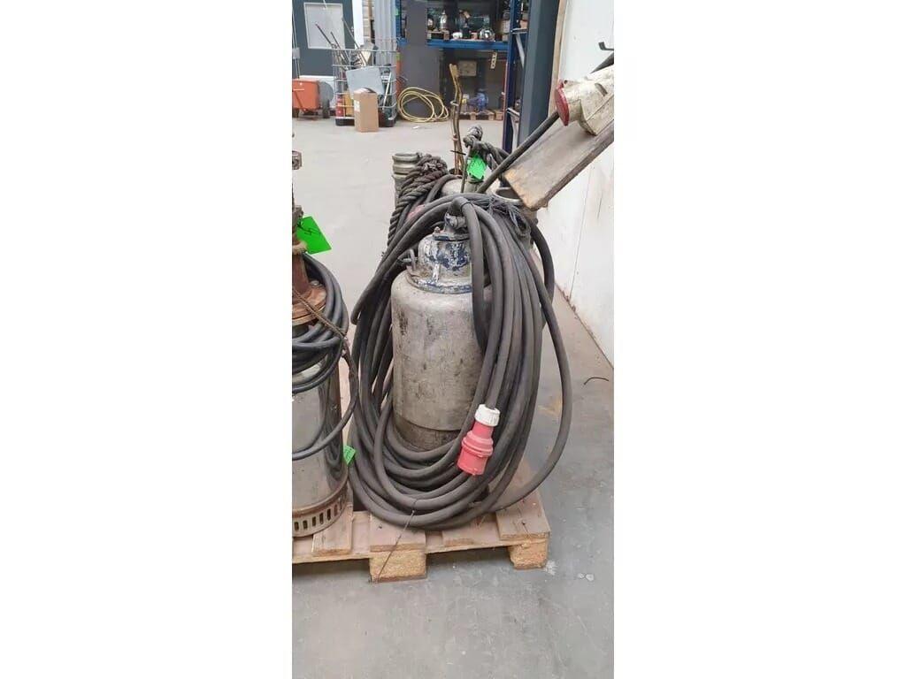 dompelpomp Sigma  zelfaanzuigend 100m3 380v, -, -, Enlèvement, Utilisé