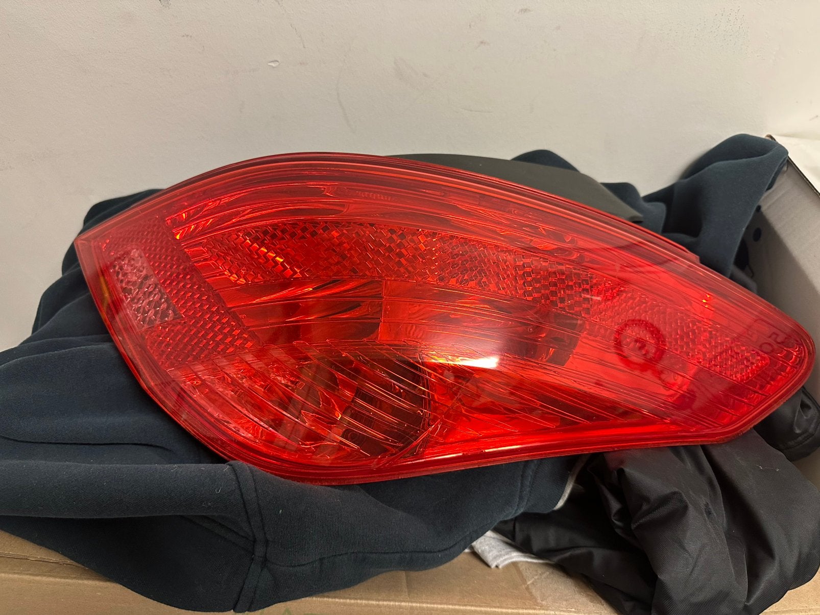 Feu arrière droit Peugeot 308 2008, Enlèvement ou Envoi, Peugeot
