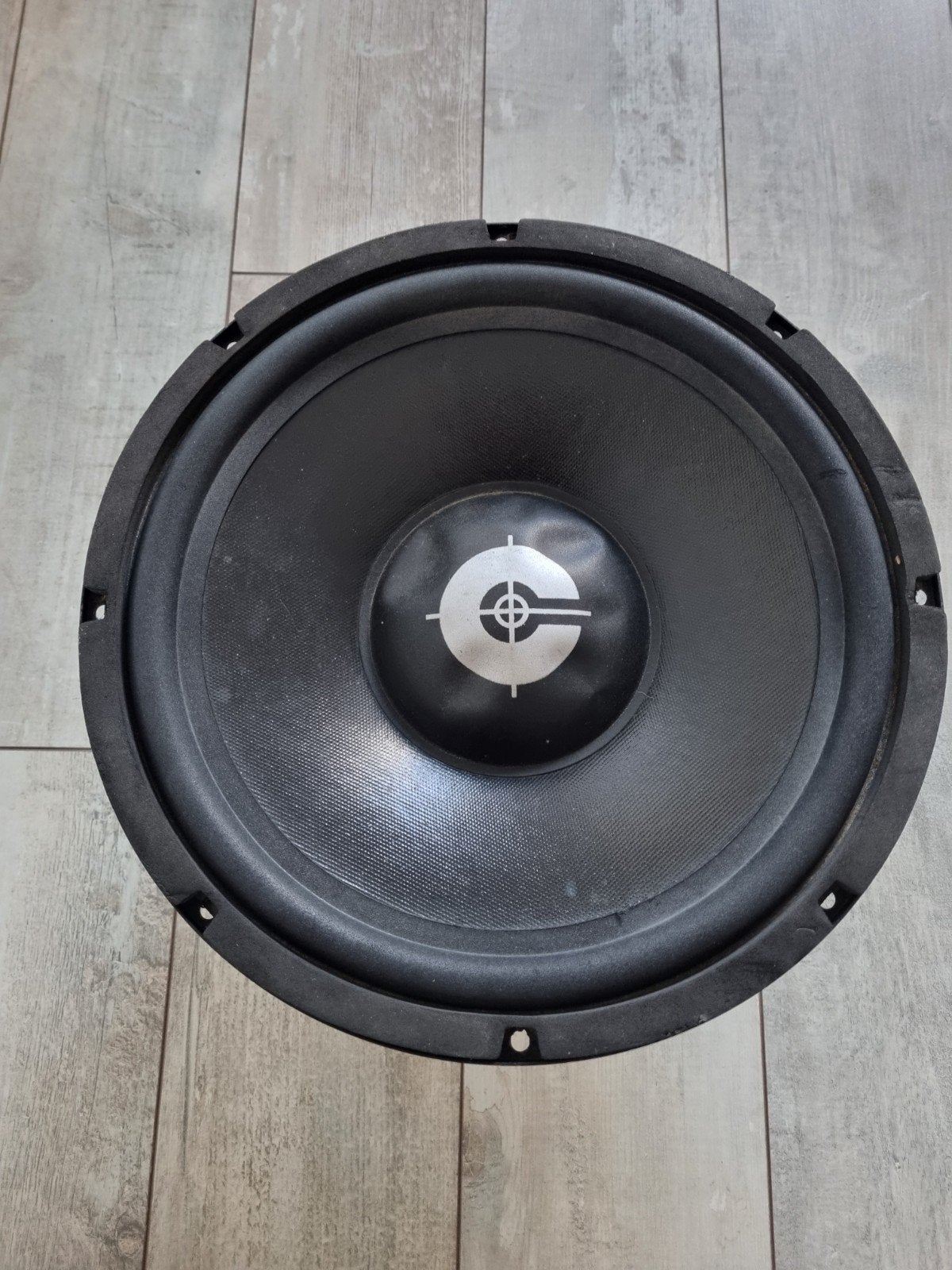 caliber cw12 subwoofer, Ophalen