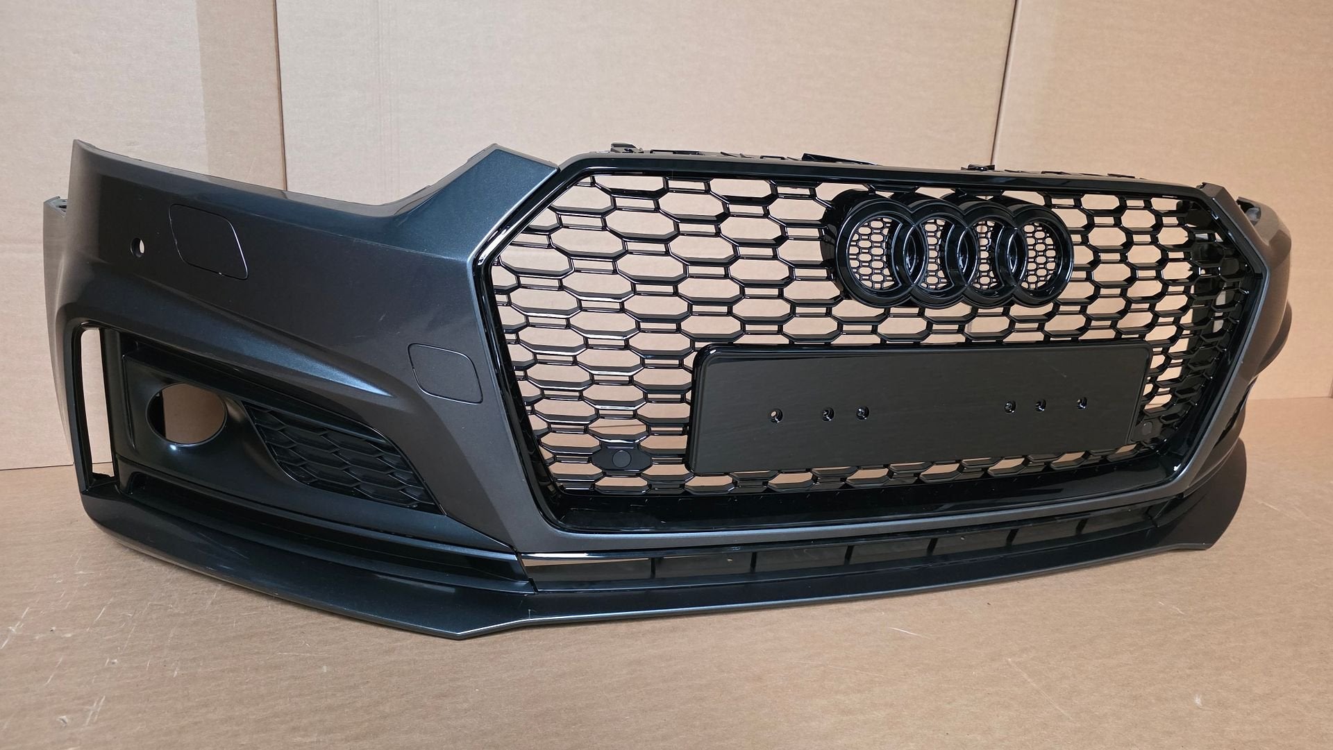 Voorbumper Audi A5 B9 8W S-line S5 6xPDC KLS 2016-2019 8W6, Auto-onderdelen, Gebruikt, -, Voor, Ophalen of Verzenden