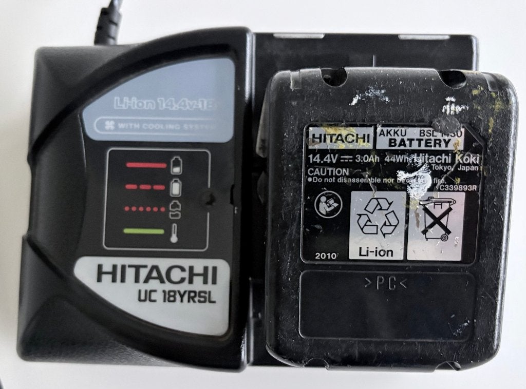 Hitachi batterij BSL1430 + batterijlader UC18YRSL 14.4-18V, Ophalen of Verzenden, Gebruikt
