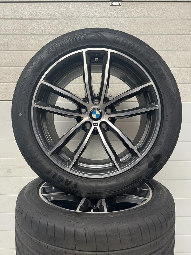BTW DEMO 18’’ BMW 5 SERIE G30 G31 VELGEN ZOMERBANDEN ORIG RF, Auto-onderdelen, 18 inch, -, -, Banden en Velgen