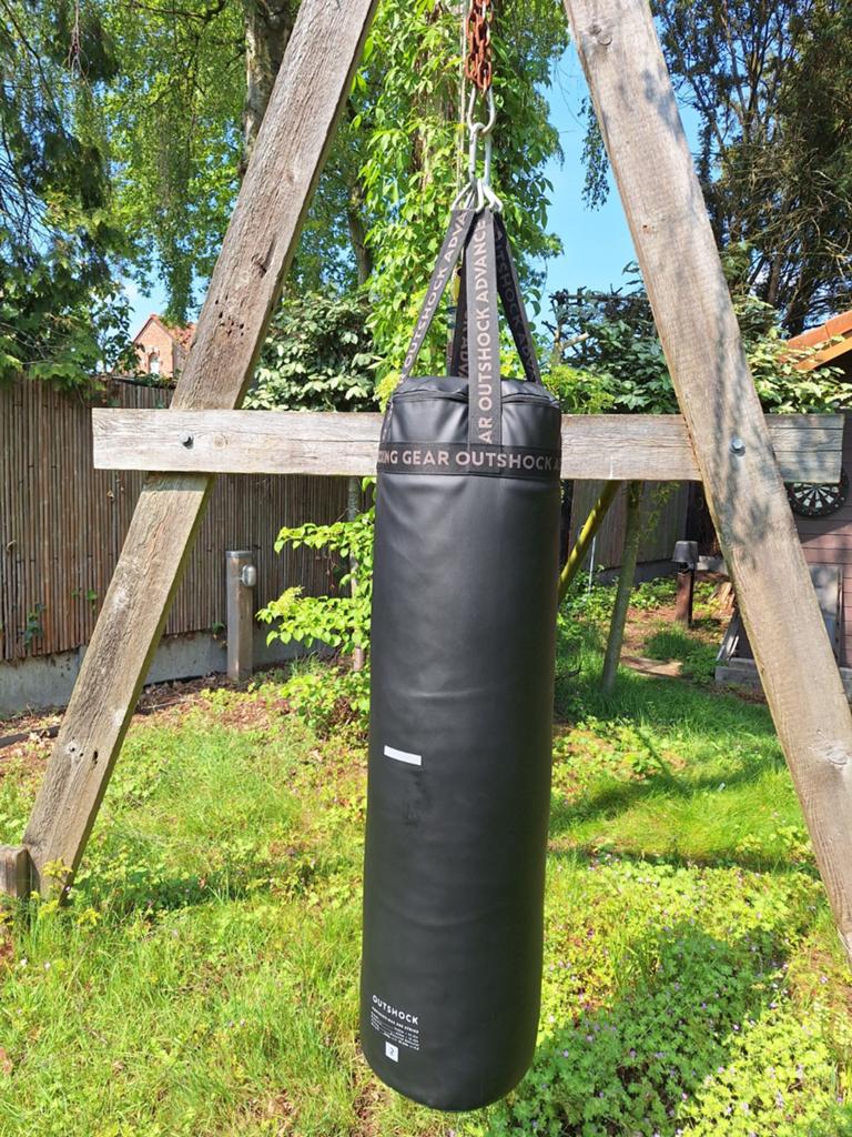 Bokszak voor stoten/trappen 32 kg volwassenen + handschoenen, Ophalen, Bokszak