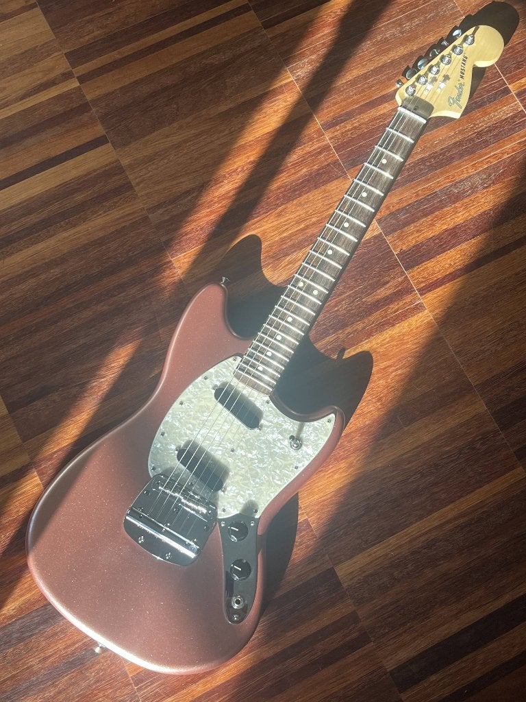Fender American Performer Mustang (2018 - 2021) - Penny, Musique & Instruments, Enlèvement, Utilisé, Fender