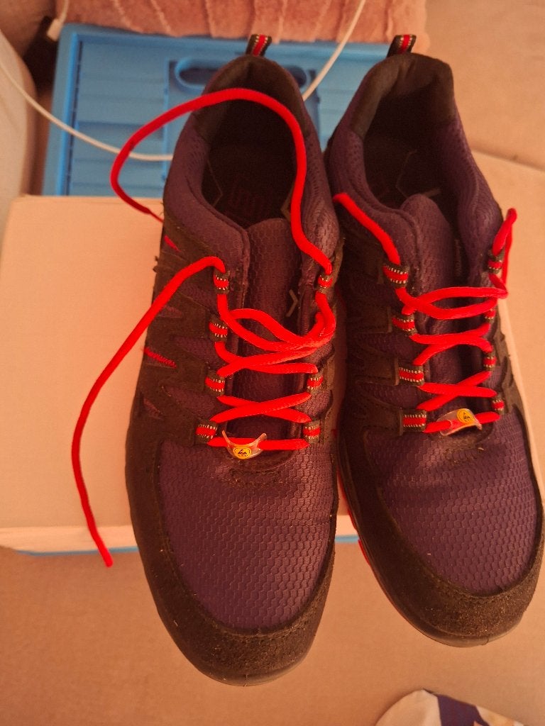 Werkschoenen, Ophalen, Nieuw