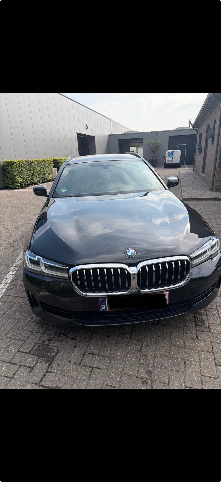 Zwarte BMW Touring 530e, Automaat, Achterwielaandrijving, Zwart, Leder
