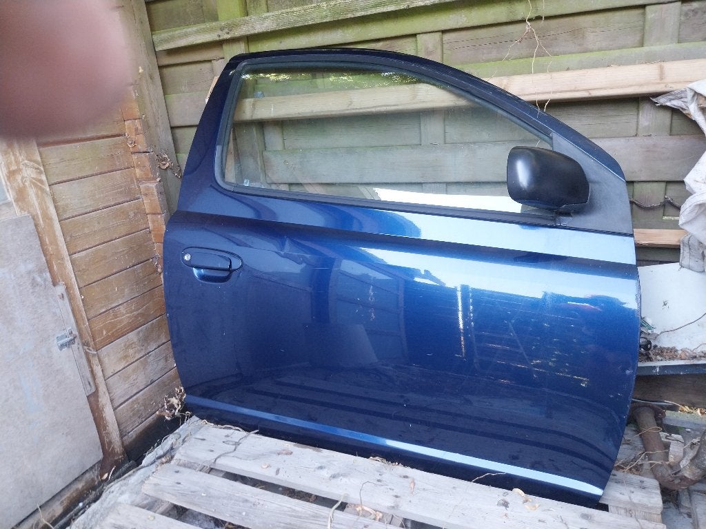 auto-onderdelen Toyota Yaris 1300 VVTI  van 2002(3-deurs), Auto-onderdelen, Ophalen, Gebruikt, Toyota