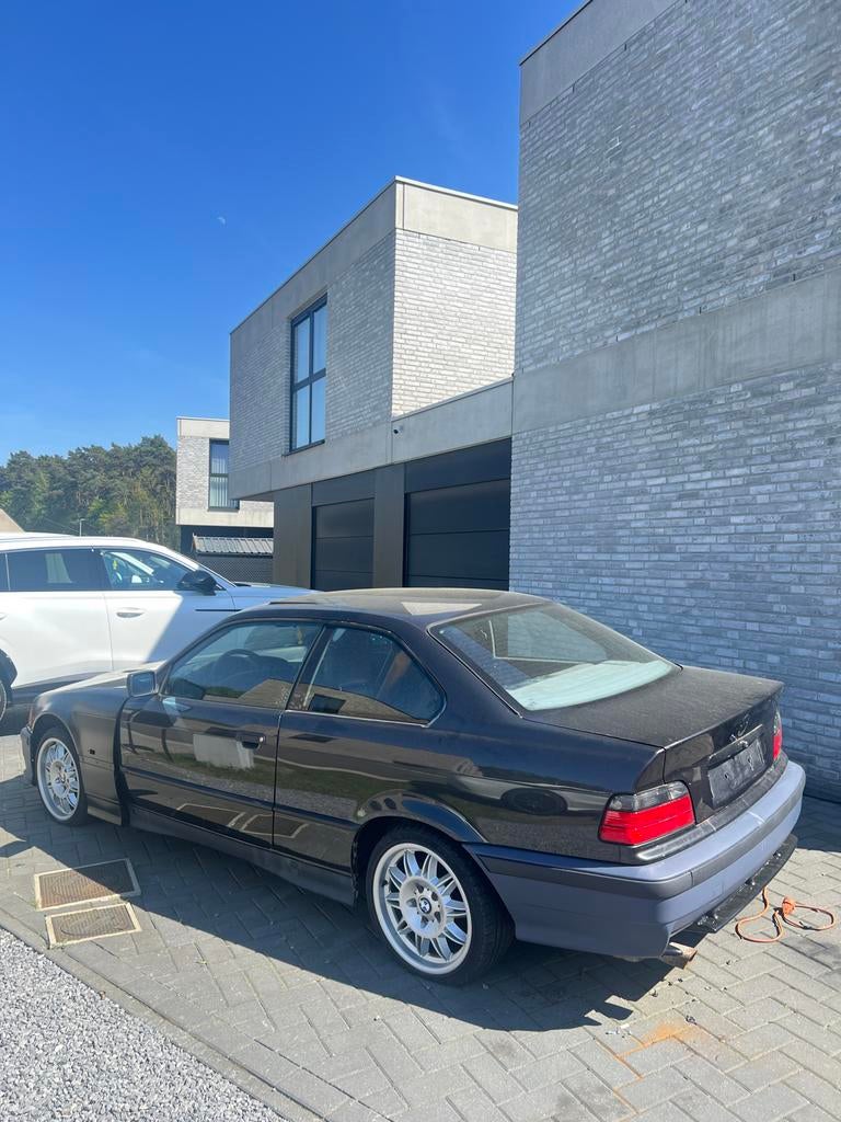 Voiture ancienne E36 320i manuelle 1992, Achat, Boîte manuelle, 6 cylindres, Essence