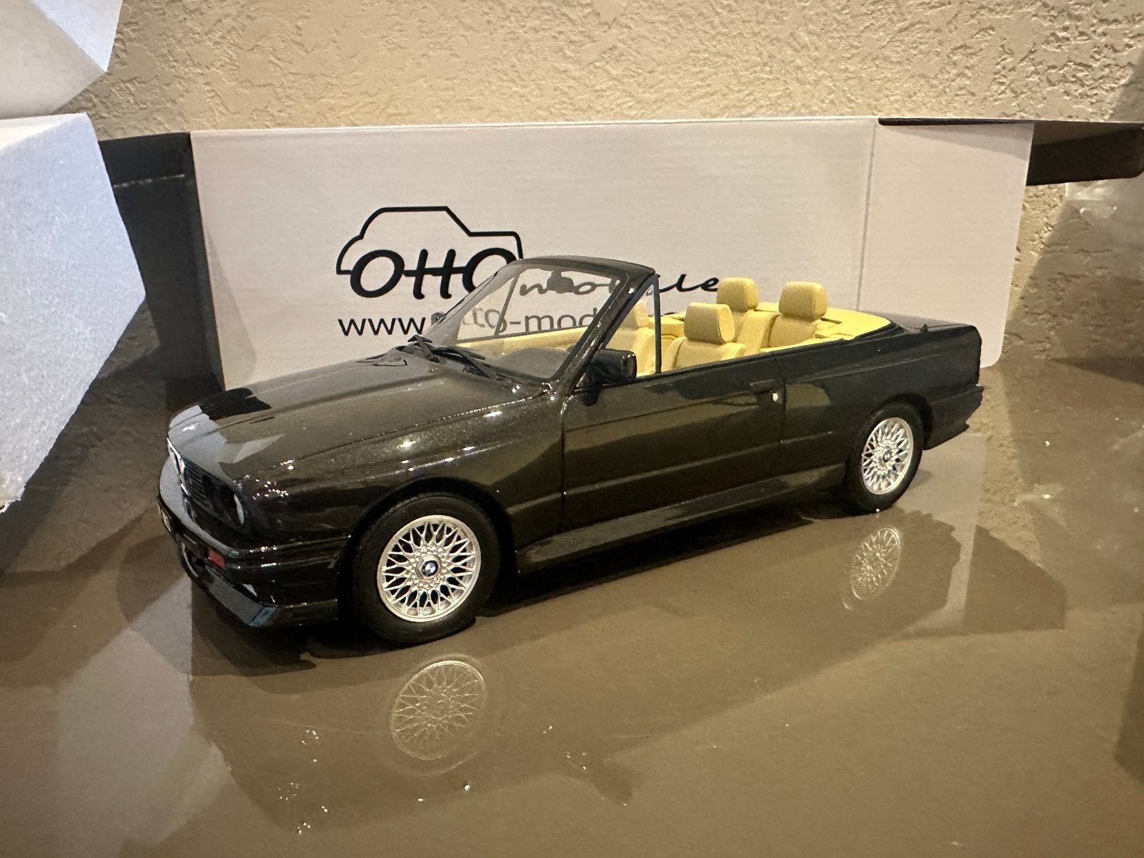 1/18 BMW E30 M3 Cabriolet - OttoMobile, Enlèvement ou Envoi, Comme neuf, OttOMobile