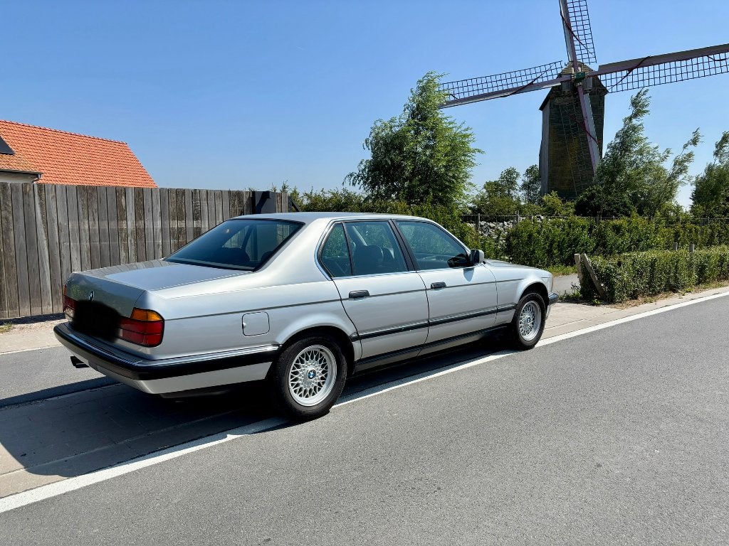 BMW 730i, Auto's, 4 deurs, Achterwielaandrijving, Zwart, 7 Reeks