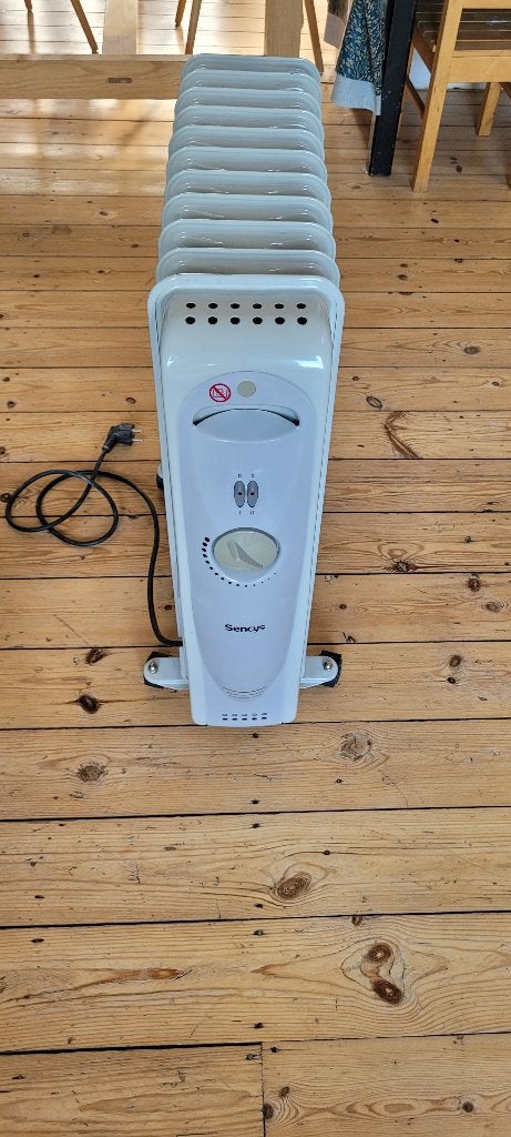 Radiateur a l'huile Sencys, 800 watts ou plus, Moins de 60 cm, Comme neuf, Enlèvement