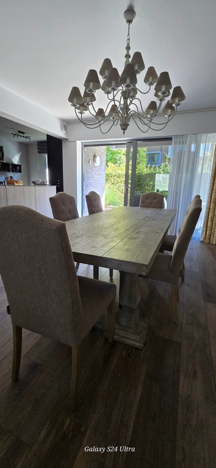 Table à manger + 6 chaises

À vendre, magnifique table à, Enlèvement, Neuf