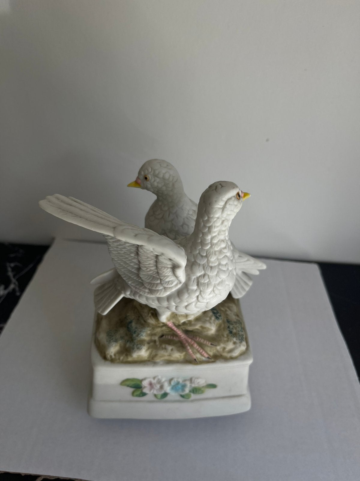 Statue musicale « Pigeon », porcelaine mécanique japonaise,, Collections, Enlèvement ou Envoi, Comme neuf