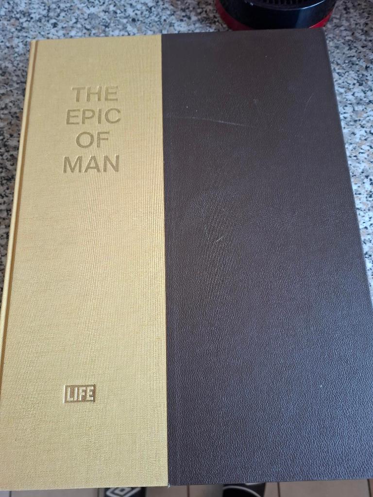 Boek The Epic of Man uit 1963 in de originele beschermhoes., Boeken, Life Magazine, Ophalen of Verzenden, Zo goed als nieuw, Overige onderwerpen