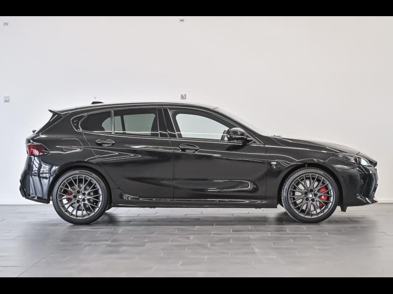 BMW Serie 1 116 Hatch M-Sport Pack Pro, Auto's, BMW, https://public.car-pass.be/vhr/3f998adf-71e2-4e95-8a10-f15c3e6054e5, Zwart