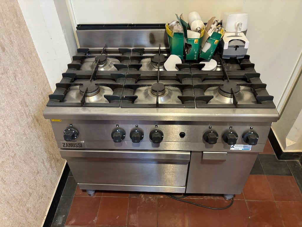 Zanussi gasfornuis, Elektronische apparatuur, Fornuizen, Ophalen, Zo goed als nieuw, Gas, Vrijstaand