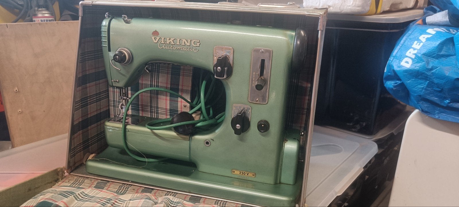 Naaimachine Viking / Husqvarna Automatic., Antiek en Kunst, Ophalen