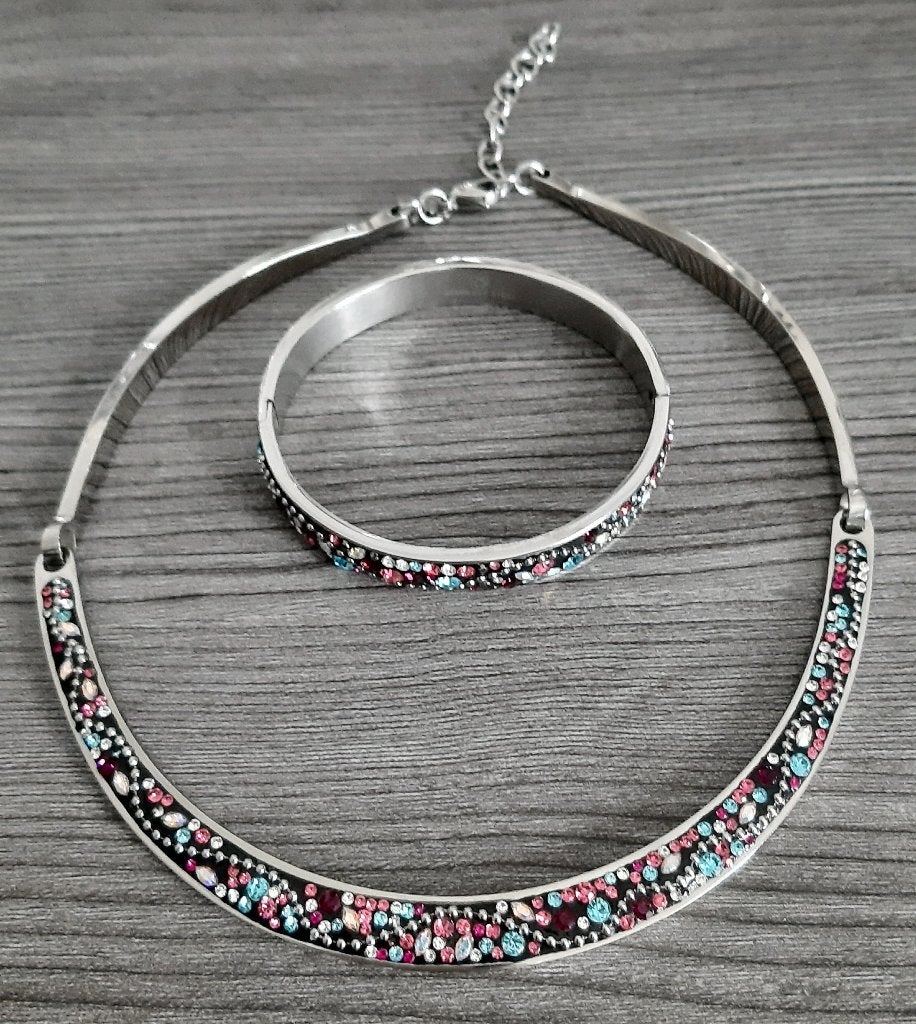 Kerstcadeau onder de boom :Victoria ketting (armband gratis), Ophalen of Verzenden, Zo goed als nieuw