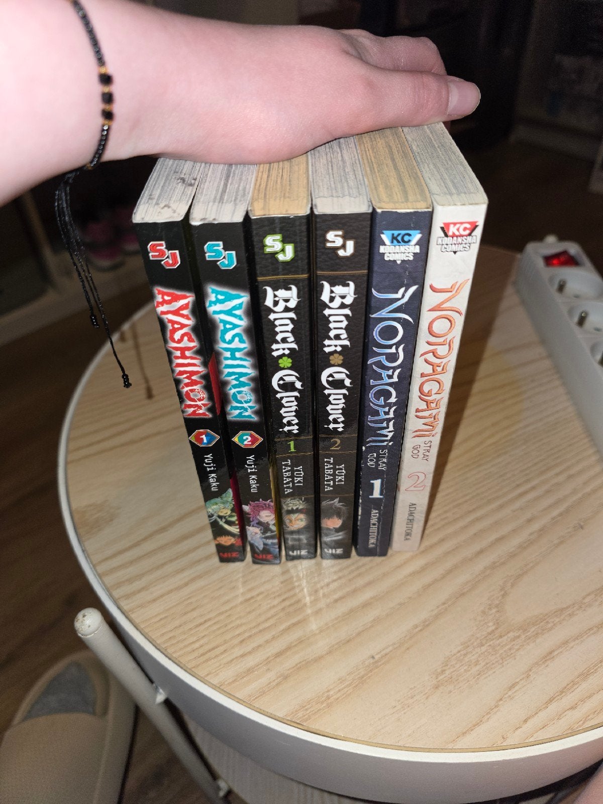 3 verschillende manga series volume 1 en 2, Meerdere comics, Ophalen, Gelezen, Japan (Manga)