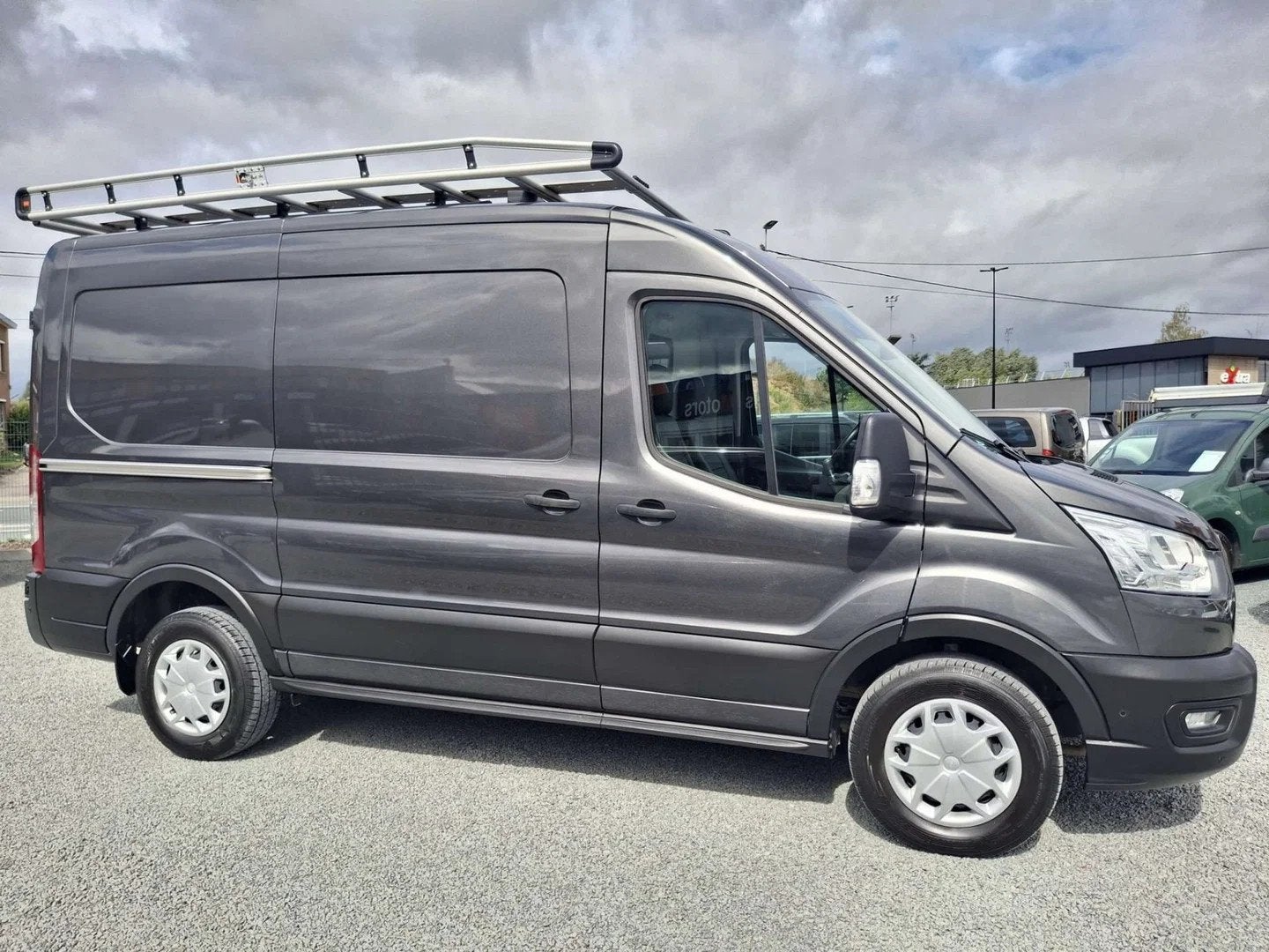 Ford Transit L2H2, Argent ou Gris, Achat, Euro 6, Entreprise