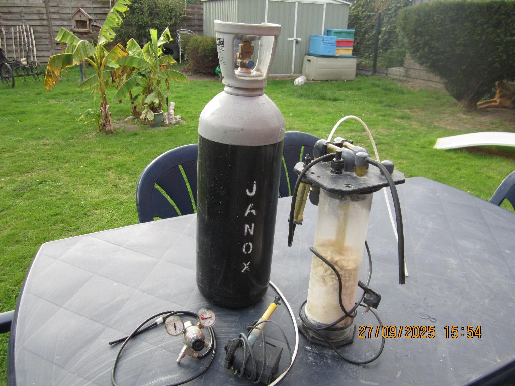 aquarium grosse bobonne remplie  co2 encore, sous garantie, Animaux & Accessoires, Enlèvement, Utilisé, Accessoires inclus, CO₂-systeem