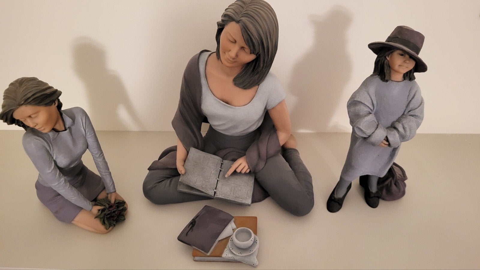 ELISA Spain - Limited edition Montserrat Ribes, Antiek en Kunst, Ophalen, Beeld, Blauw, Handgemaakt