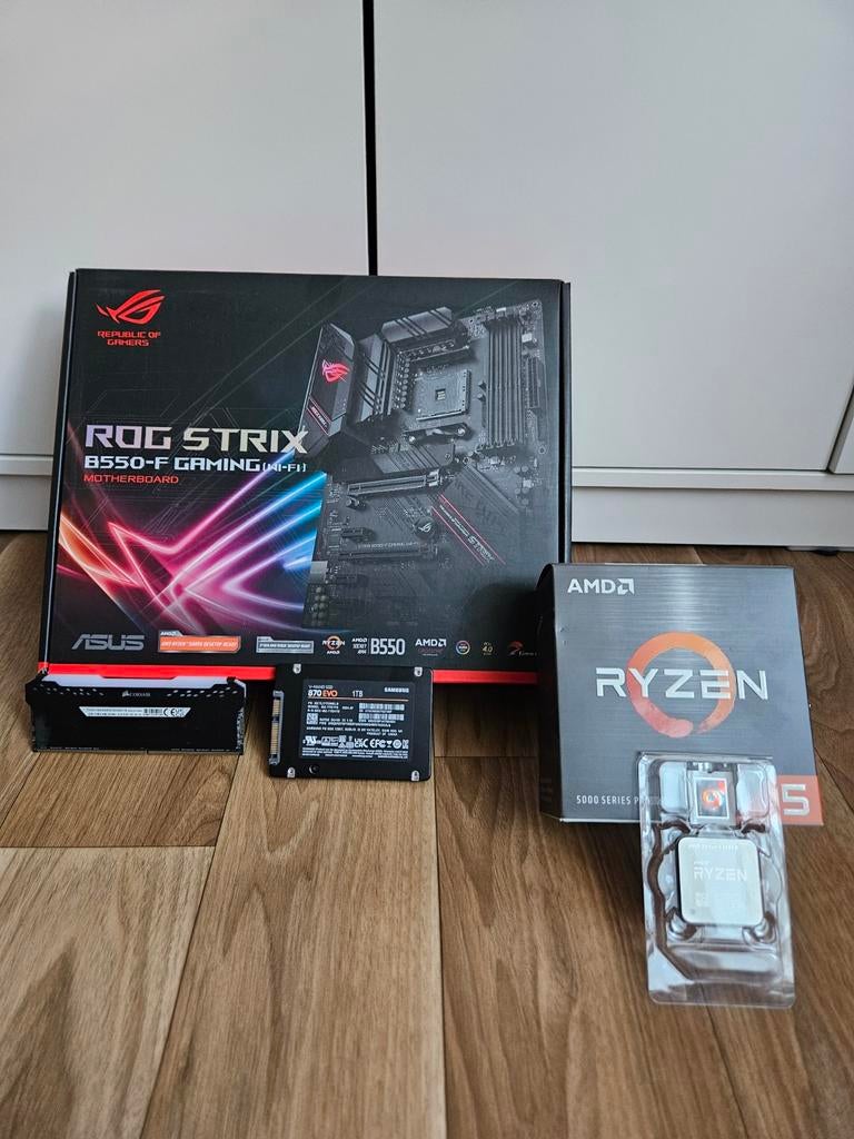 B550-F GAMING - RYZEN 5 5600X - 8GB RAM- SSD 1TB, Enlèvement, AMD, DDR3