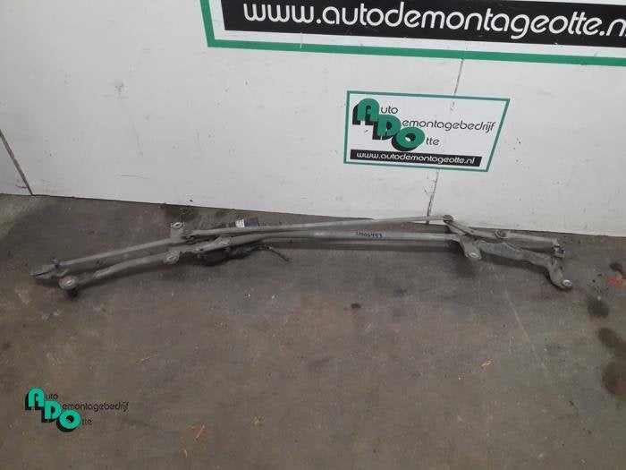 Ruitenwismotor + Mechaniek van een Mercedes Vito (Vito 03-), Gebruikt, -, Ophalen of Verzenden, -