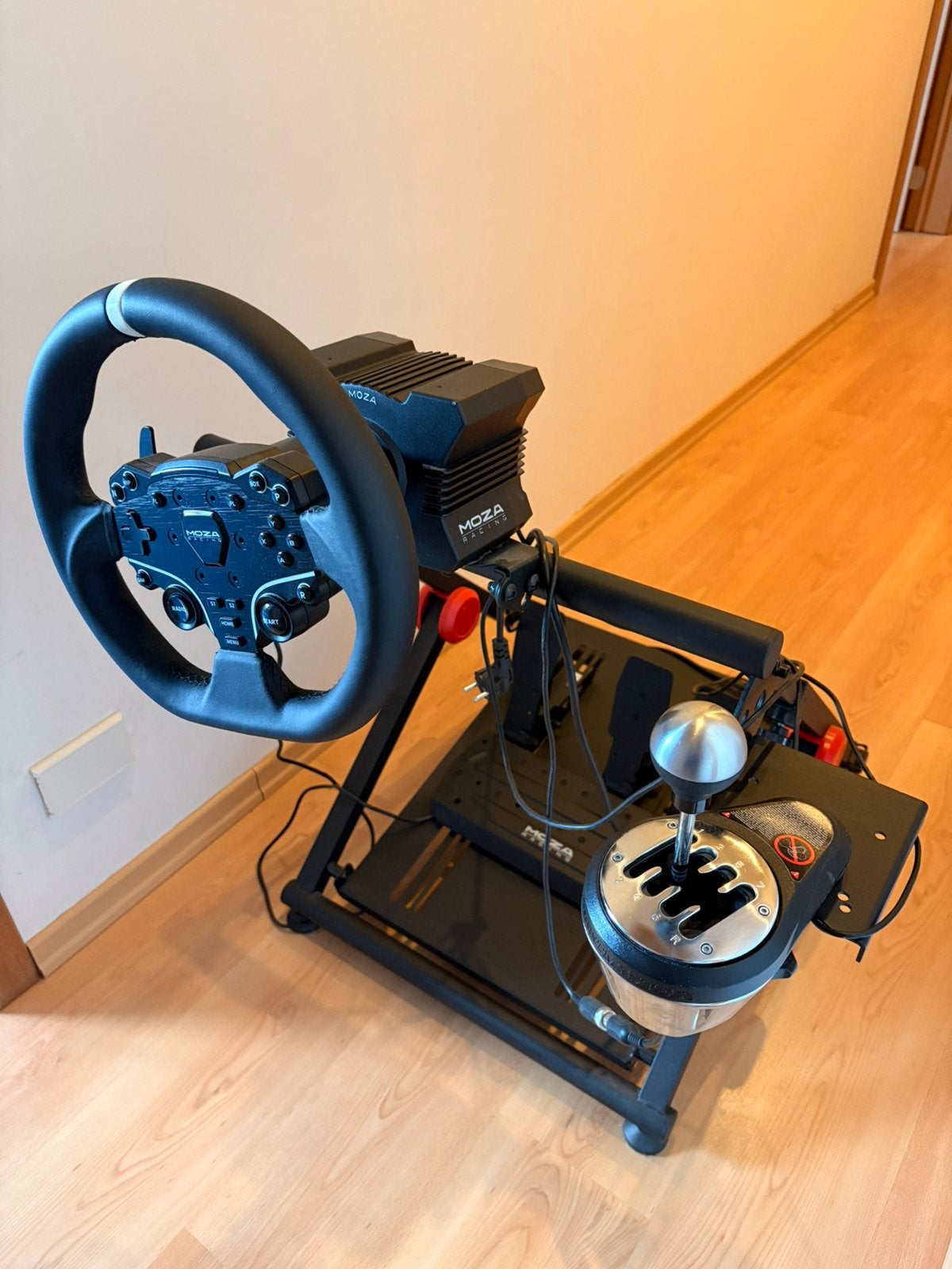 Moza R5 racing simracing full set, Games en Spelcomputers, Ophalen, Zo goed als nieuw