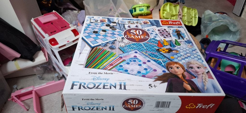 jeu 50 en 1 Reine des neiges, Trois ou quatre joueurs, Enlèvement ou Envoi, Neuf, Autre