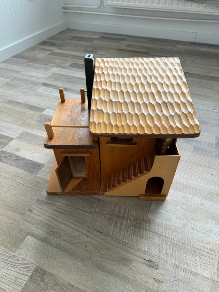 Houten speelgoed huisje, Ophalen, Gebruikt