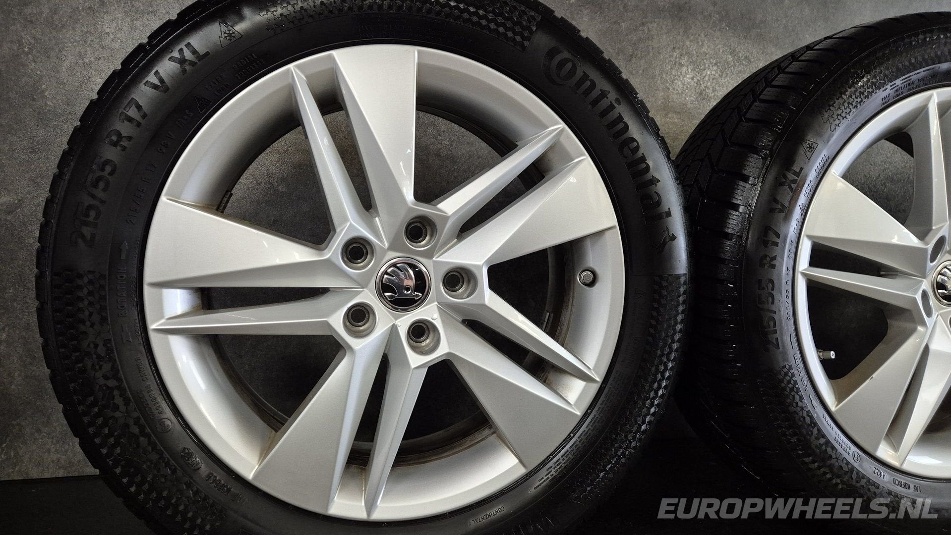 17 inch Skoda Superb 3V velgen winterbanden 215 55, Auto-onderdelen, Banden en Velgen, -, -, Banden en Velgen, 17 inch