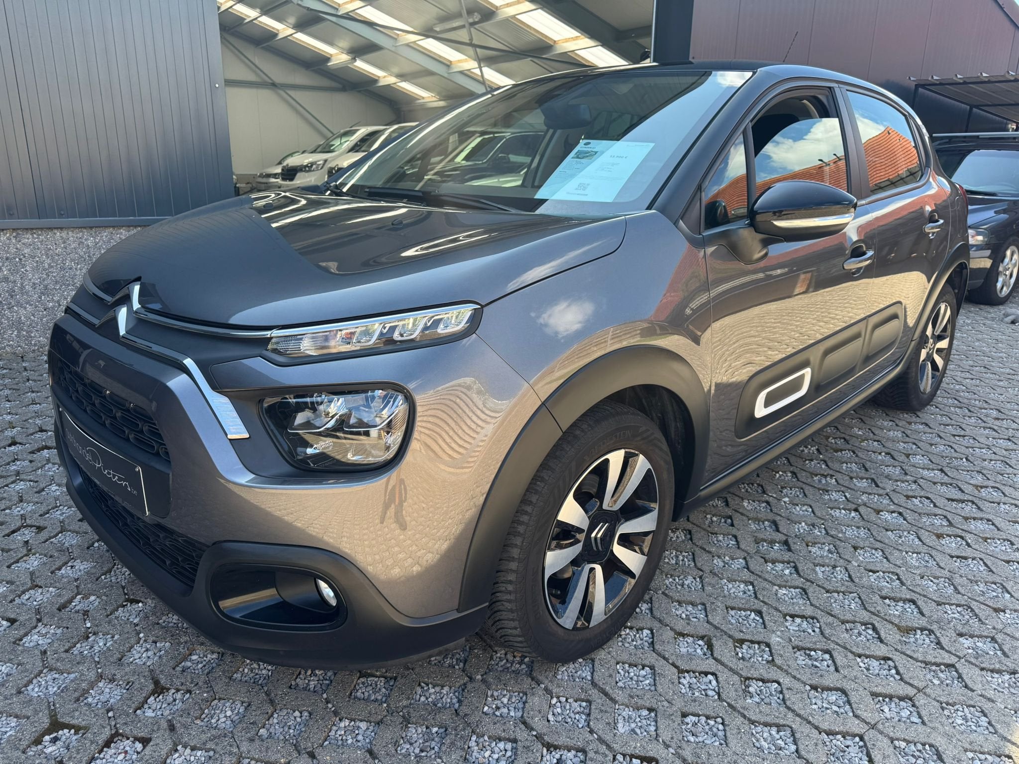 Citroën C3 Benzine - Automaat/navigatie/alu velgen, Stof, Gebruikt, Euro 6, 4 cilinders