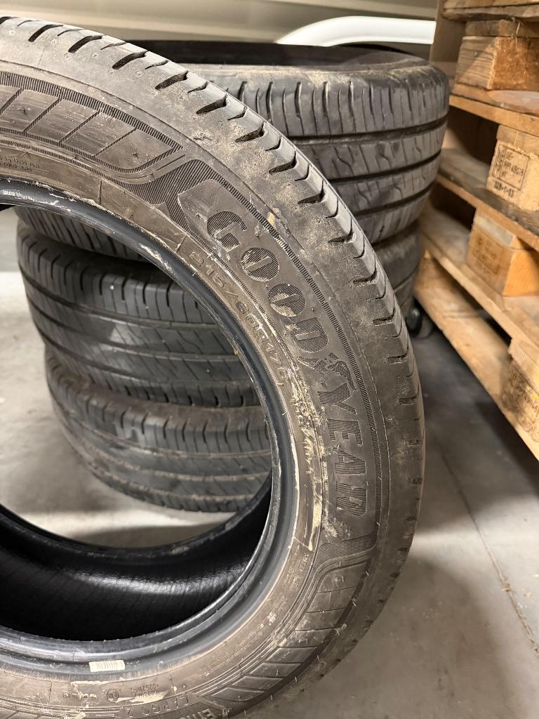 Goodyear Cargo 2    215/60/17, Ophalen, 17 inch, Band(en), Zomerbanden