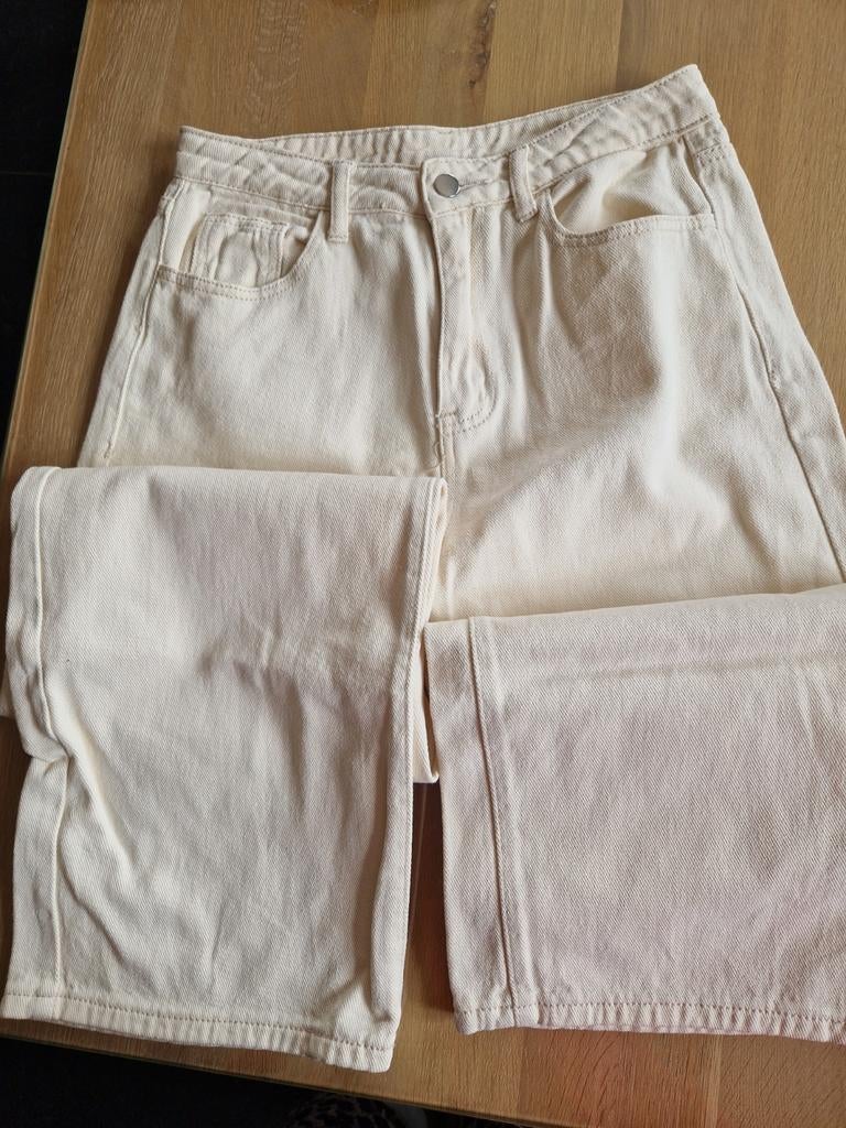 Broek ecru jeansbroek maat Large wijde pijpen, Kleding | Dames, Ophalen, Overige kleuren, Lazy, Maat 42/44 (L)