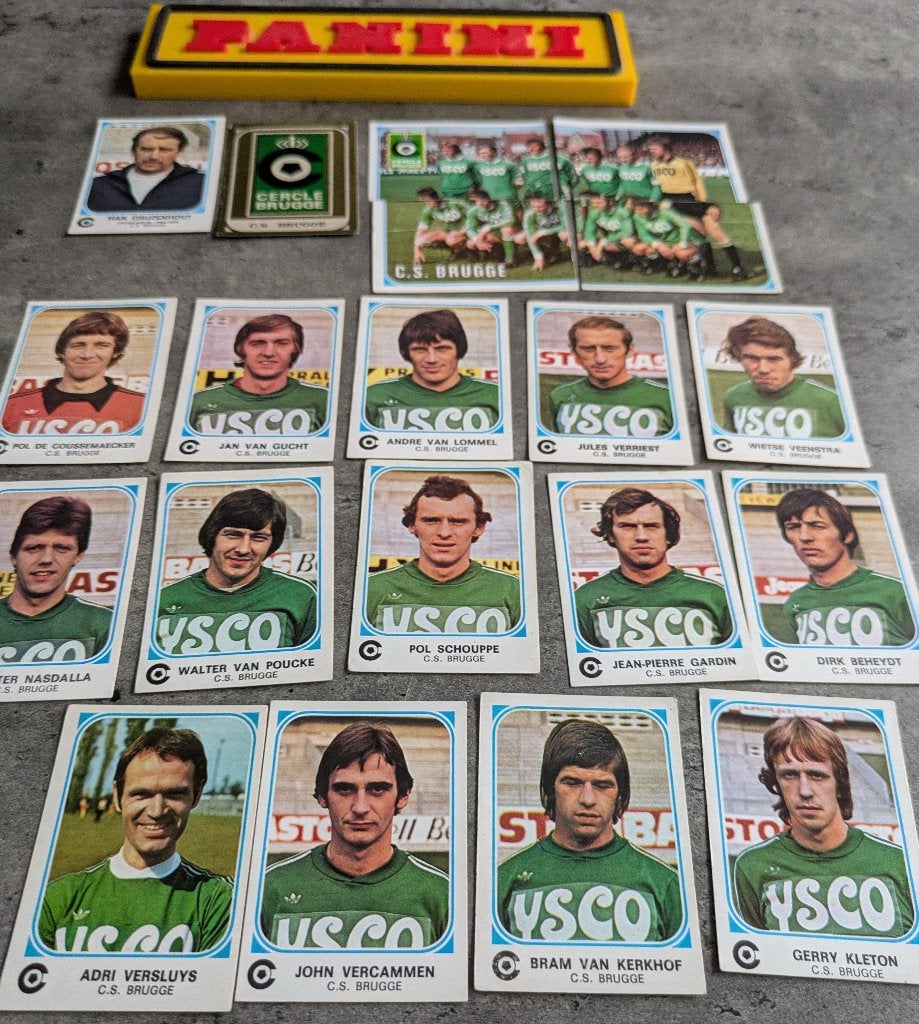 PANINI FOOTBALL 77 CERCLE BRUGGE 20 STICKERS 1977 voetbal, Hobby en Vrije tijd, Verzenden, Nieuw