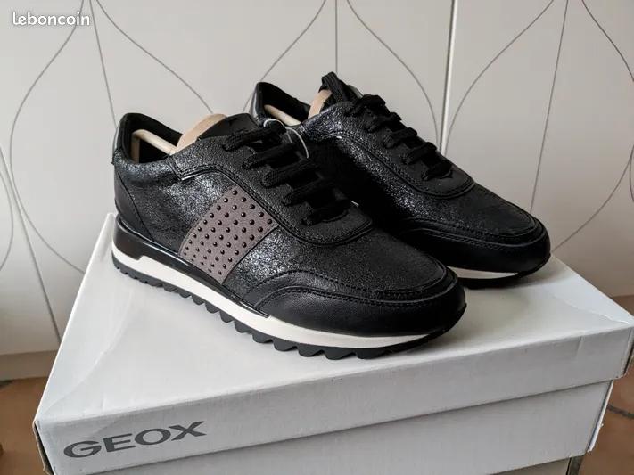 Sneakers Geox noires T37, Enlèvement ou Envoi, Neuf, Noir
