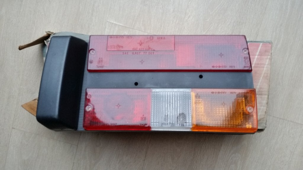 Fiat 131 131 Racing rechter achterlicht. Nieuw., Ophalen of Verzenden, Nieuw, Fiat